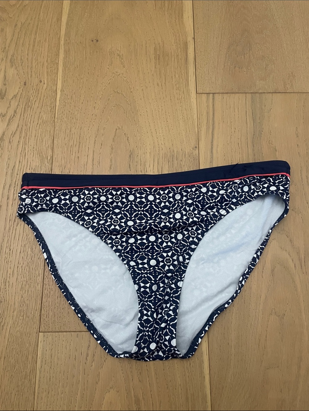 Navy blue and pink swim bottoms